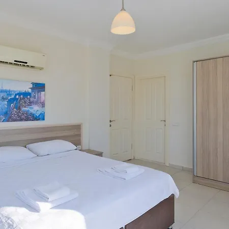 Vilă Orka Crystal *